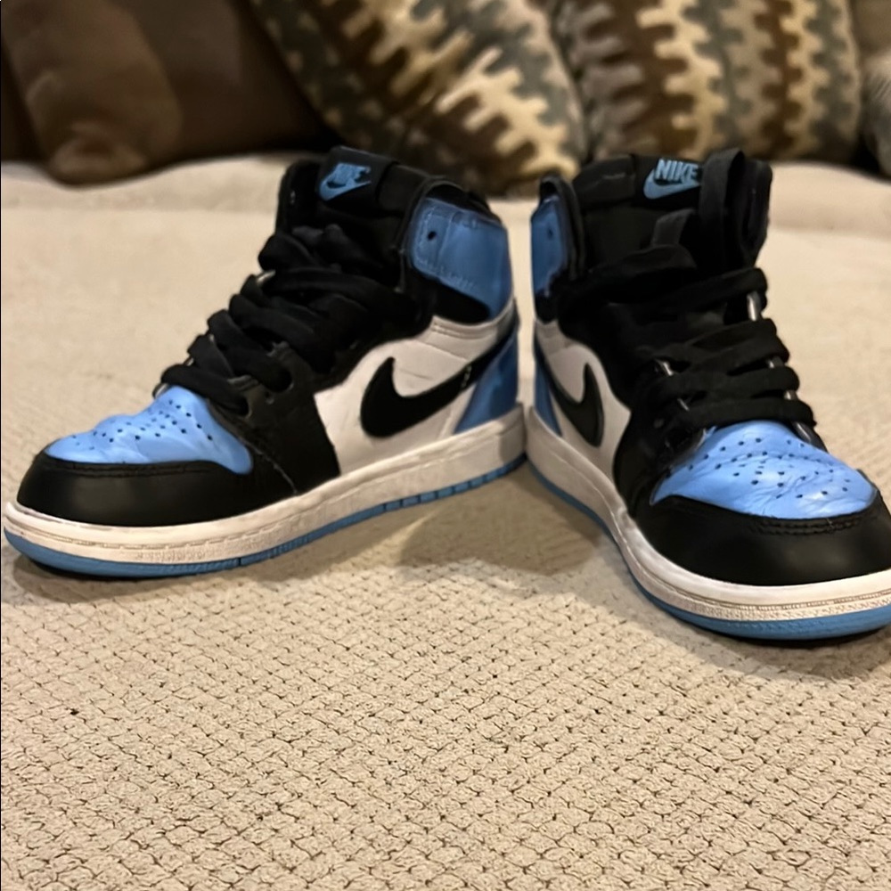 Nike Kids' High-Top Sneakers in Black, White & Light Blue